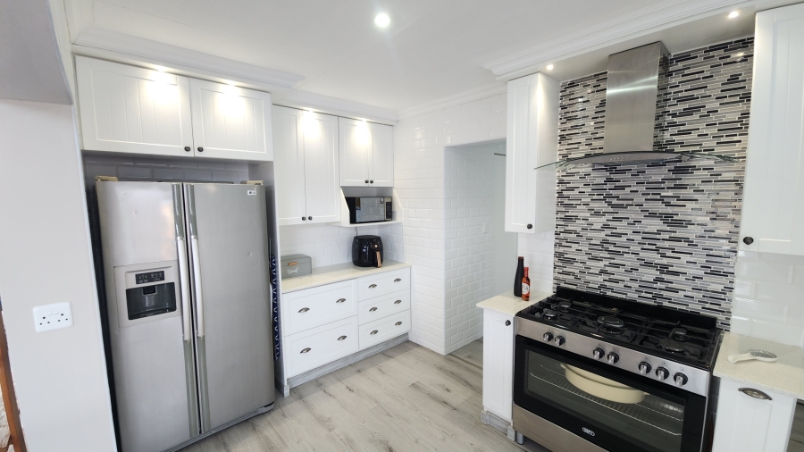 3 Bedroom Property for Sale in Monte Christo Western Cape